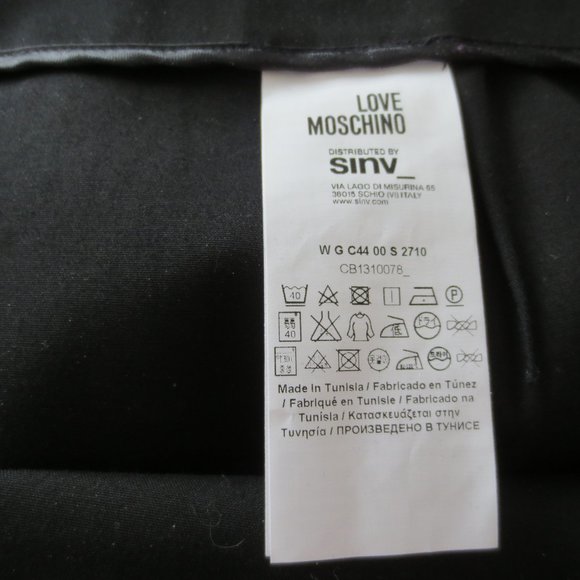 LOVE MOSCHINO SKIRT - LIKE NEW - Picture 3 of 3